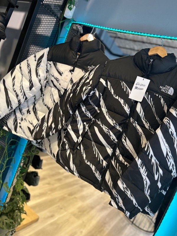 Producto - Campera tnf cebra