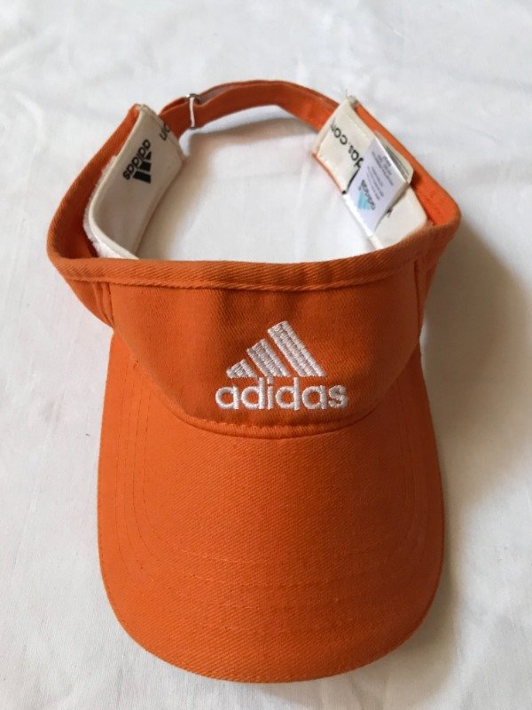 Producto - 2001 Adidas sunvisor cap.