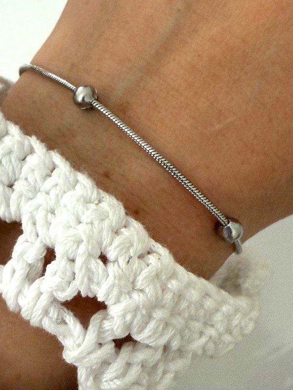 Producto - P673 Pulsera cola de rata y bolitas acero quirúrgico 18 cm