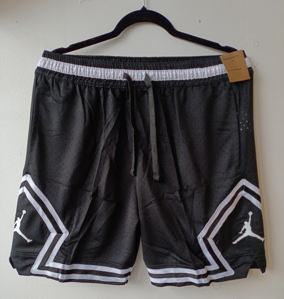 Producto - Bermuda Jordan Diamond Negro