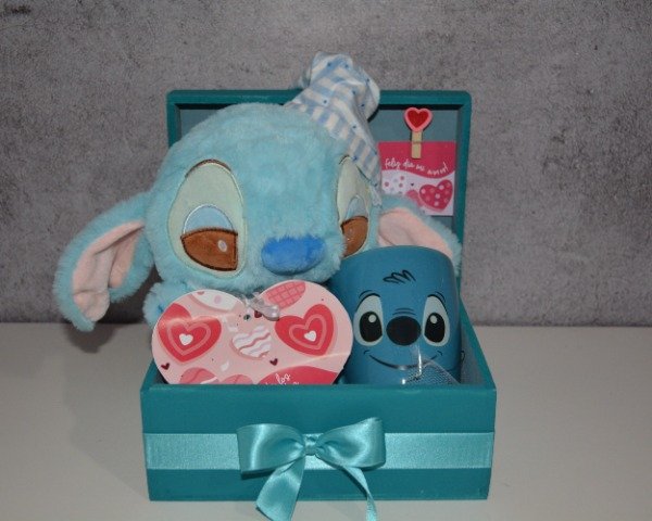 Producto - Box Stitch Dormilón con Taza y Luces - Edición Especial