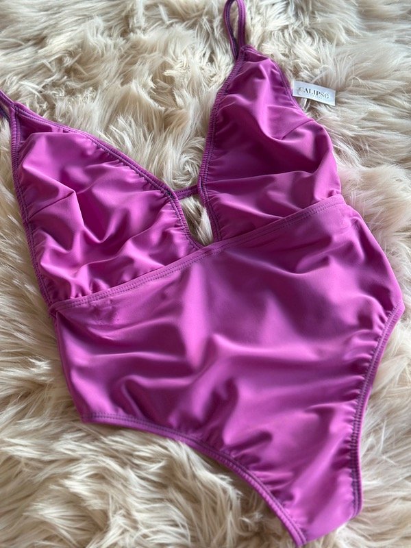 Producto - ART. 1044 ENTERIZA CON ESCOTE VIOLETA