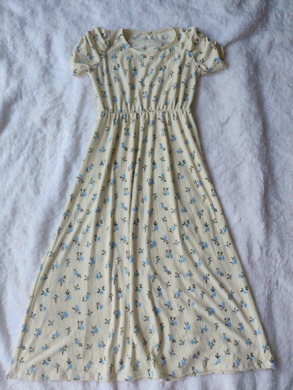 Vestido Serena Crema con flores celestes T12 y T14