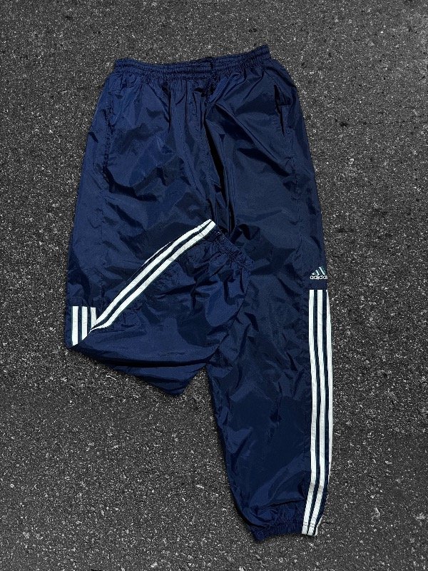 Producto - PANT ADIDAS RETRO 90s PERFORMANCE LOGO OG