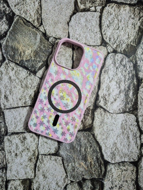 Producto - Funda rígida MagSafe diseño invierno Iphone 16 Pro Max rosa