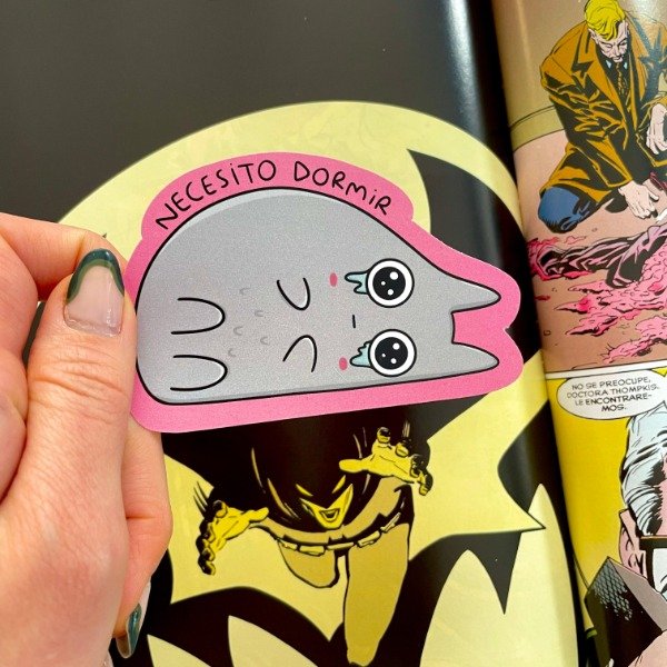Producto - Sticker die cut OPP Necesito dormir