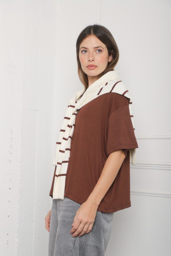 Producto - remera mora