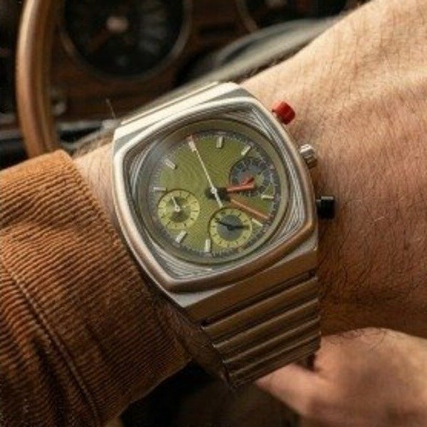 Producto - Reloj para hombre estilo retro años 70 verde, caja cuadrada - 0