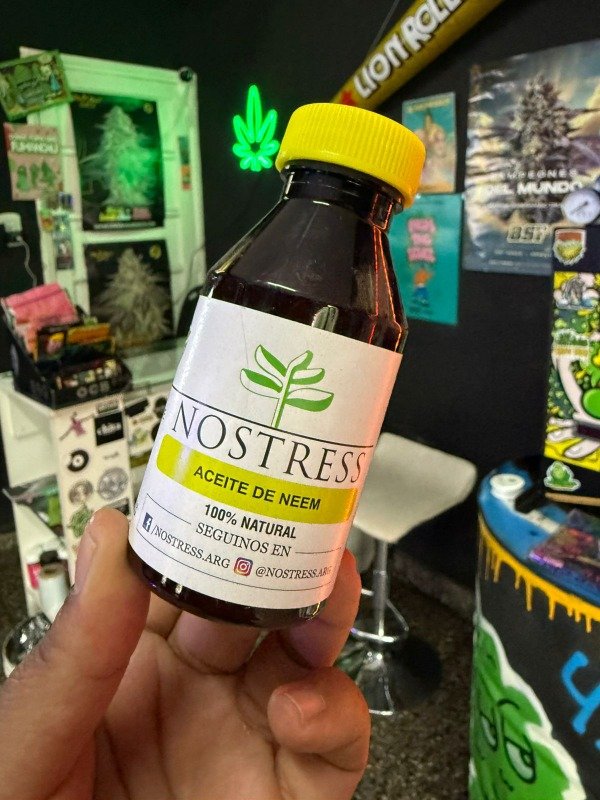 Producto - NOSTRESS ACEITE DE NEEM 100ML - INSECTICIDA ORGÁNICO