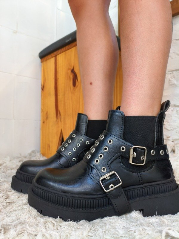 Producto - Borcegos Reina