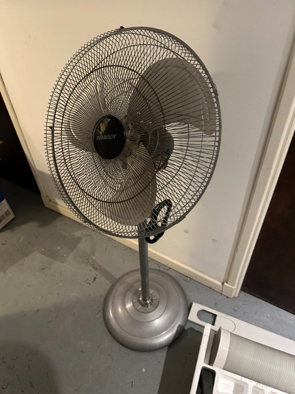 Producto - VENTILADOR DE PIE PEABODY #12170