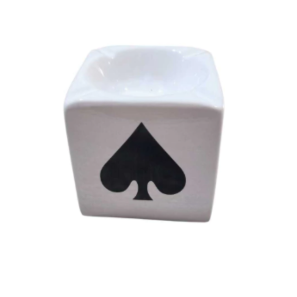 Producto - ZEUS CENICERO NAIPE CERAMICA 8CM