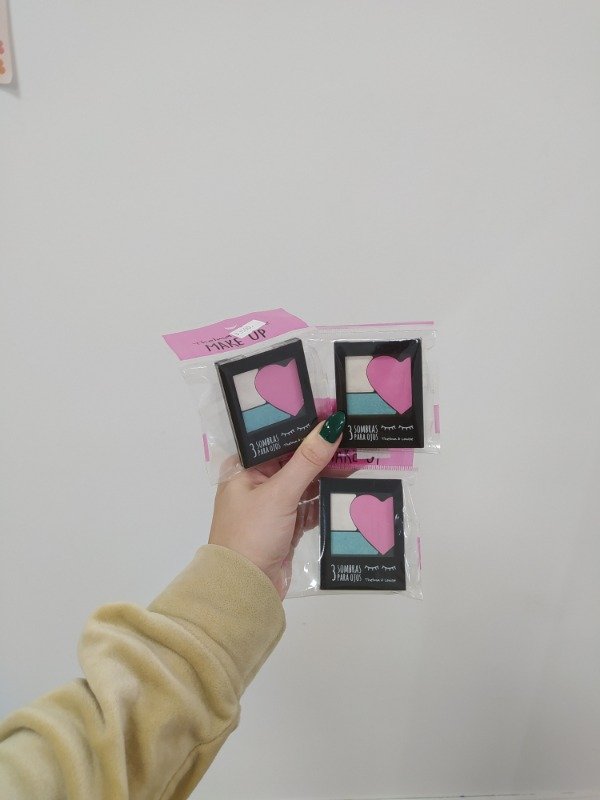 Producto - Sombra para ojos x3 Thelma y louise