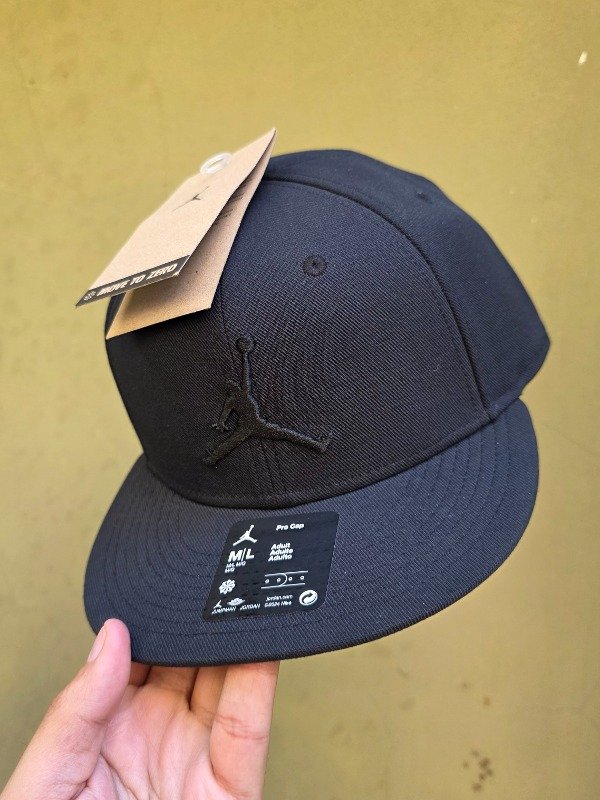 Producto - Jordan Brand Pro Jumpman Total Black Snapback