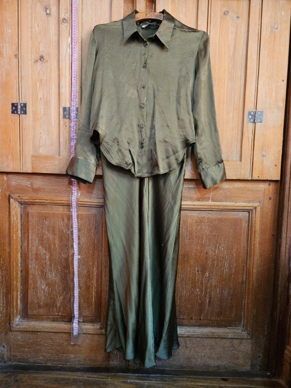 Producto - Mono Zara Verde t.M