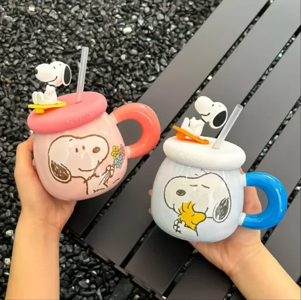 Producto - TAZA CERAMICA CON TAPA Y SORBETE SNOOPY
