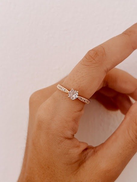 Producto - Anillo cintillo gold talle 17 y 18
