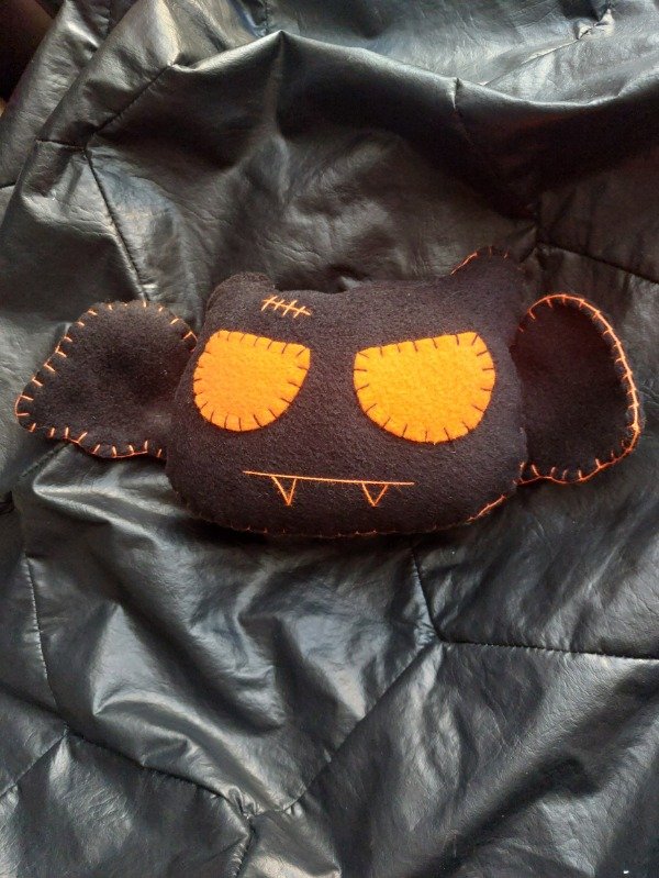 Producto - Vlad negro y anaranjado neón