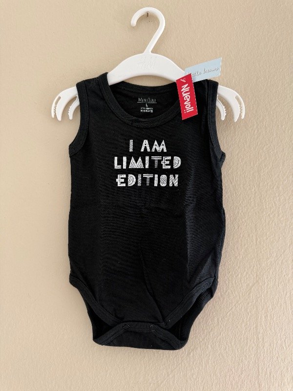 Producto - Body MINI JULI 9 meses NUEVO A ESTRENAR vsc17