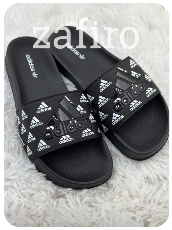 Producto - Slide Adidas Logos