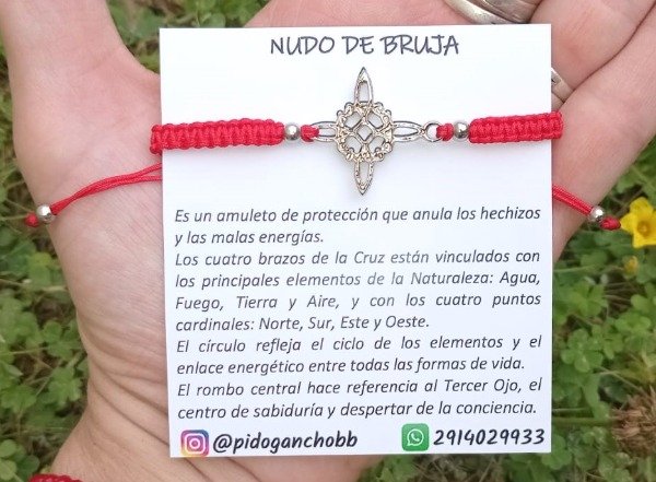 Producto - Pulsera roja trenzada con nudo de brujas