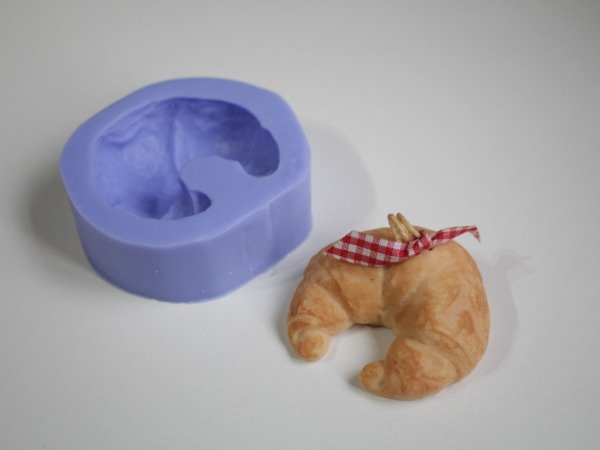 Producto - MOLDE MEDIALUNA GRANDE