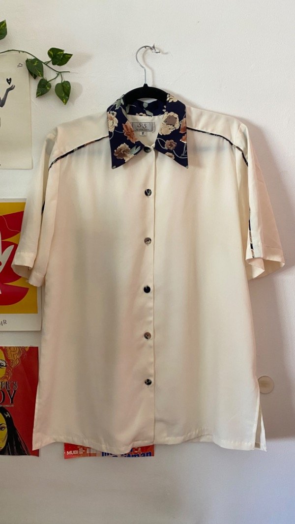 Camisa flores frias