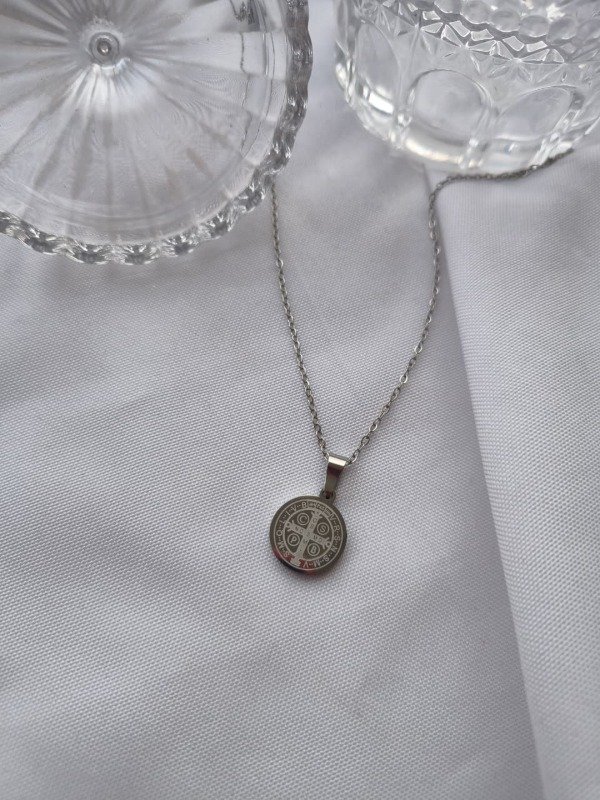 Producto - Cadenita medalla san benito