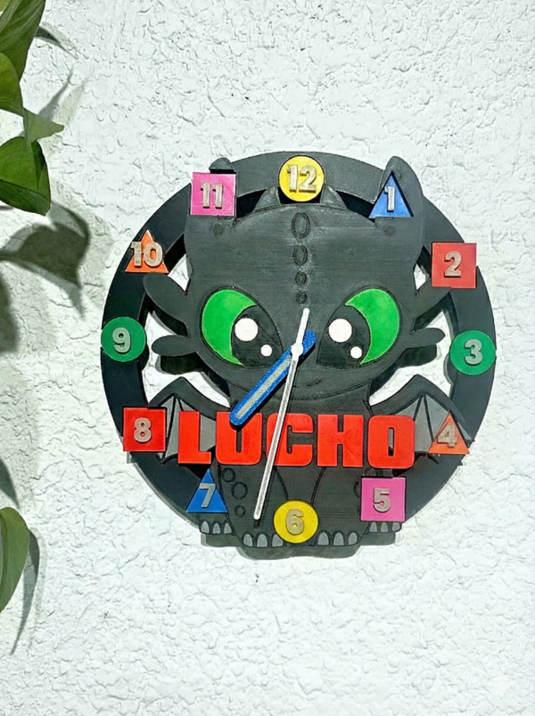 Producto - Reloj Personalizado con Nombre y Personaje! Agujas Fotoluminicences