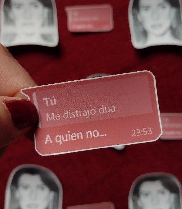 Producto - Sticker - Me distrajo