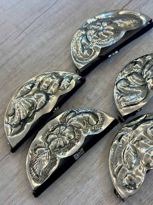 Producto - TAPA CINCELADA ORFEBRE