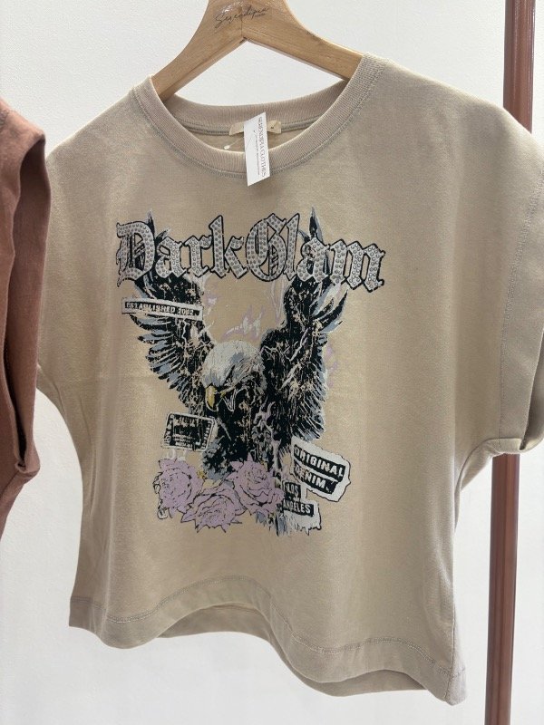 Producto - Remera Aguila rosas - 2