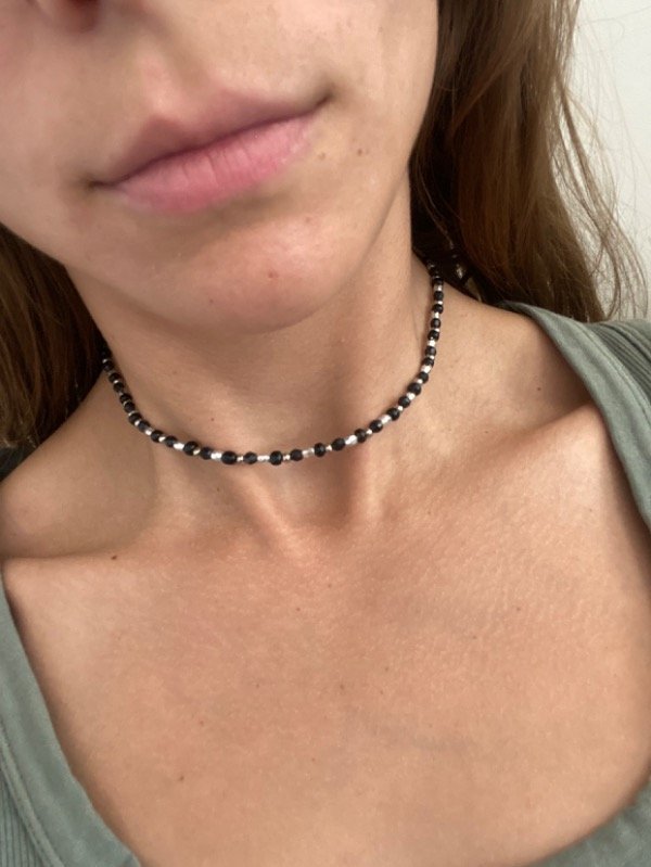 Producto - Gargantilla negra y plateada