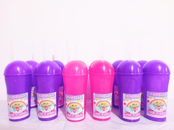 Producto - vaso resistente con sticker personalizado labubu