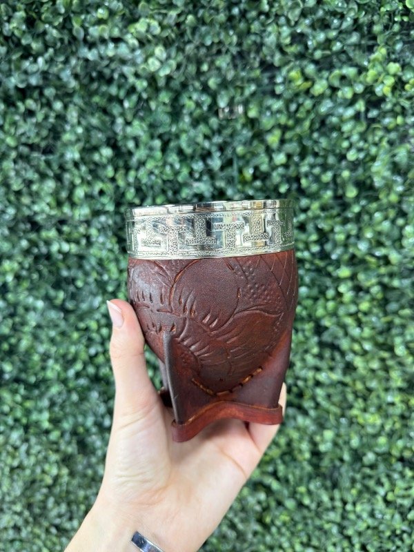 Producto - Imperial tallado marrón