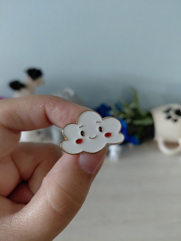 Producto - Pin metalizado - Nube #1564