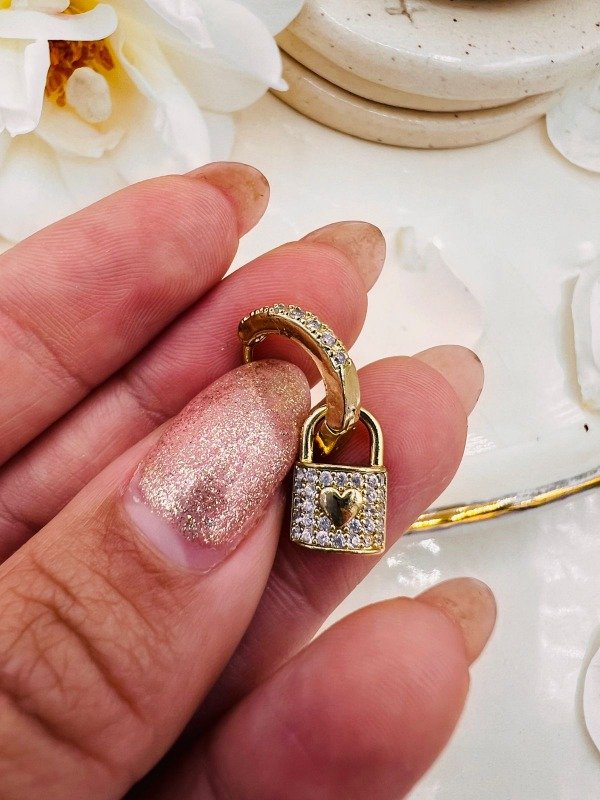 Producto - arito solitario Candado Gold