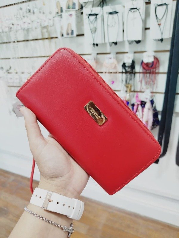 Producto - Billetera rojaa