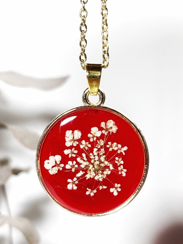 Producto - Dije Ammi Majus dorado Rojo