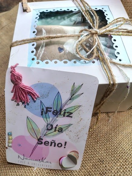 Producto - "UN MIMO ESPECIAL" Un Gracias muy grande a quien deja huellas. - 4