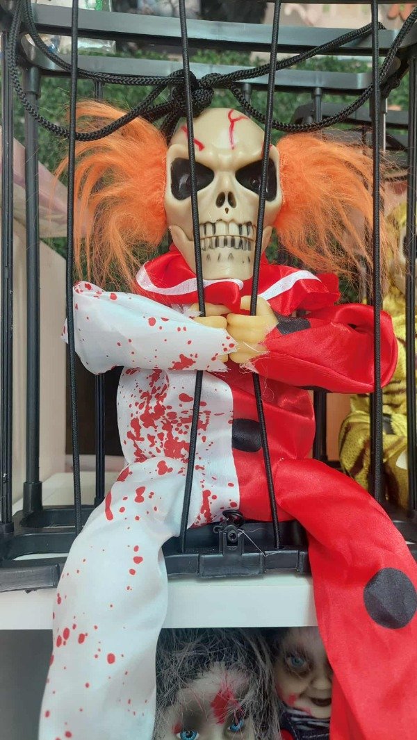 Producto - Muñeco enjaulado