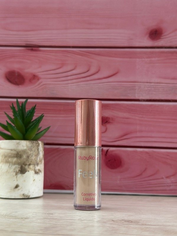Producto - CORRECTOR RUBY ROSE
