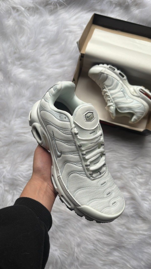 Producto - AIR MAX TN PLUS TRIPLE WHITE - 1