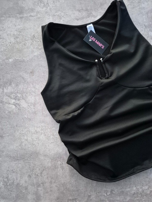 Producto - Musculosa hebilla U