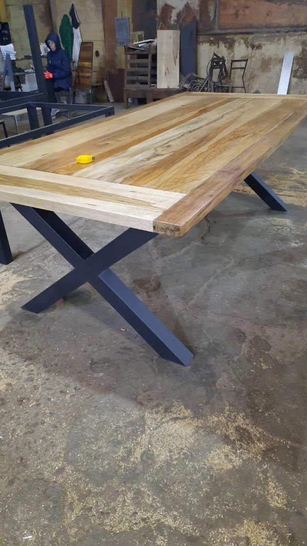 Producto - MESA PETIRIBI MACIZA 2"PULGADAS