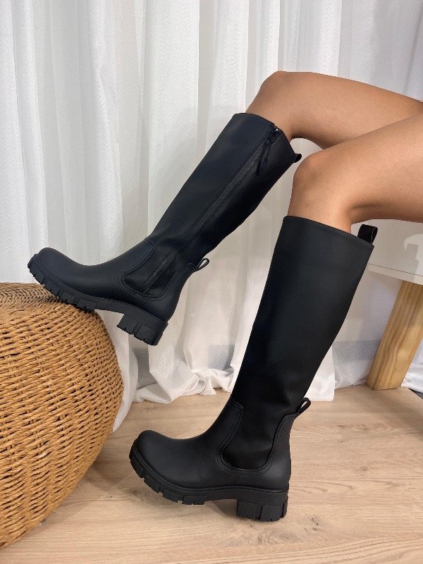 Producto - BRUNELLA (Bucaneras para lluvia)