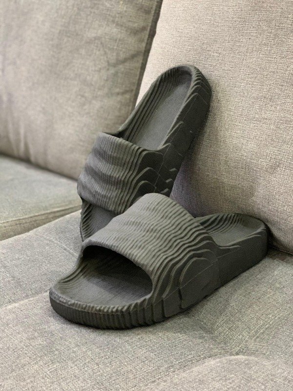 Producto - Ojotas Adi Negras