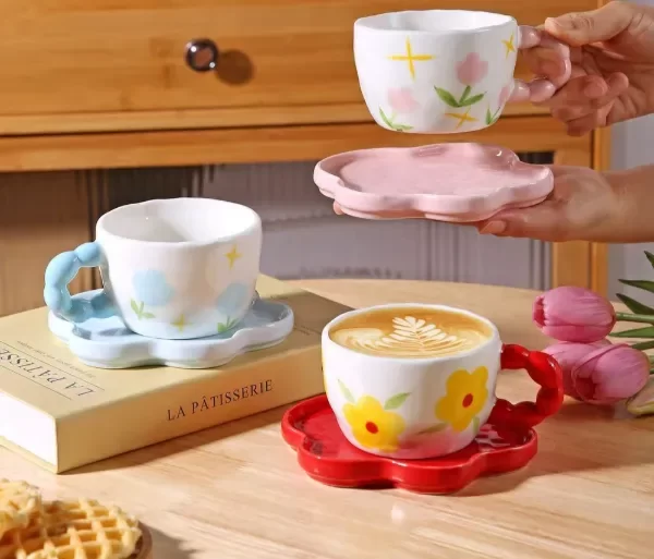 Producto - TAZA CERAMICA CON PLATO FLORES