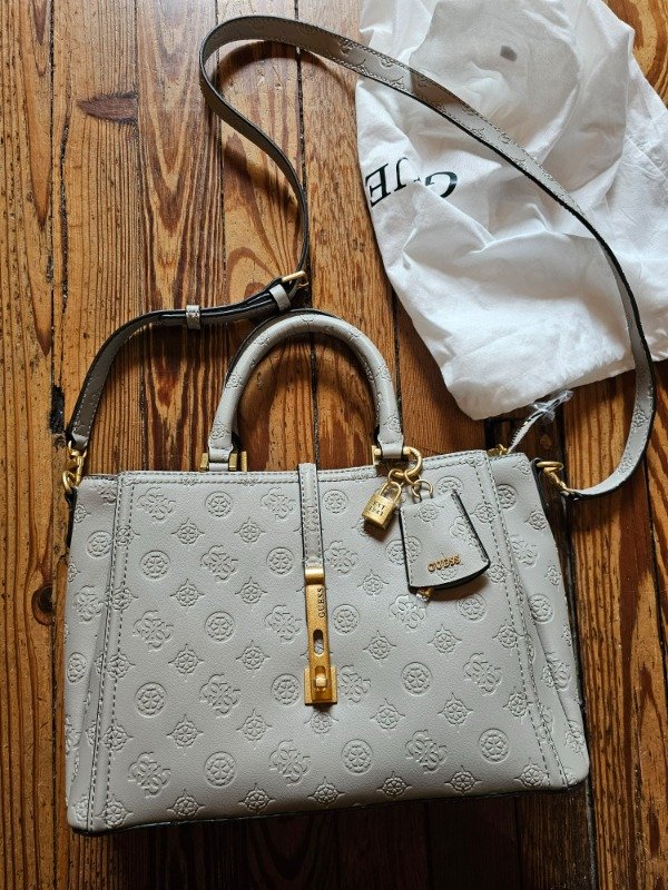 Producto - Cartera Guess Gris