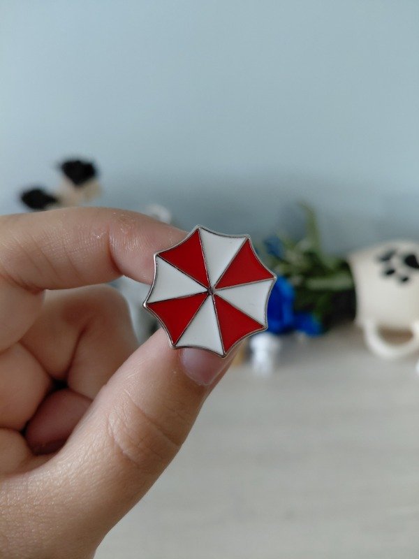 Producto - Pin metalizado - Umbrellla (Resident Evil) #1617